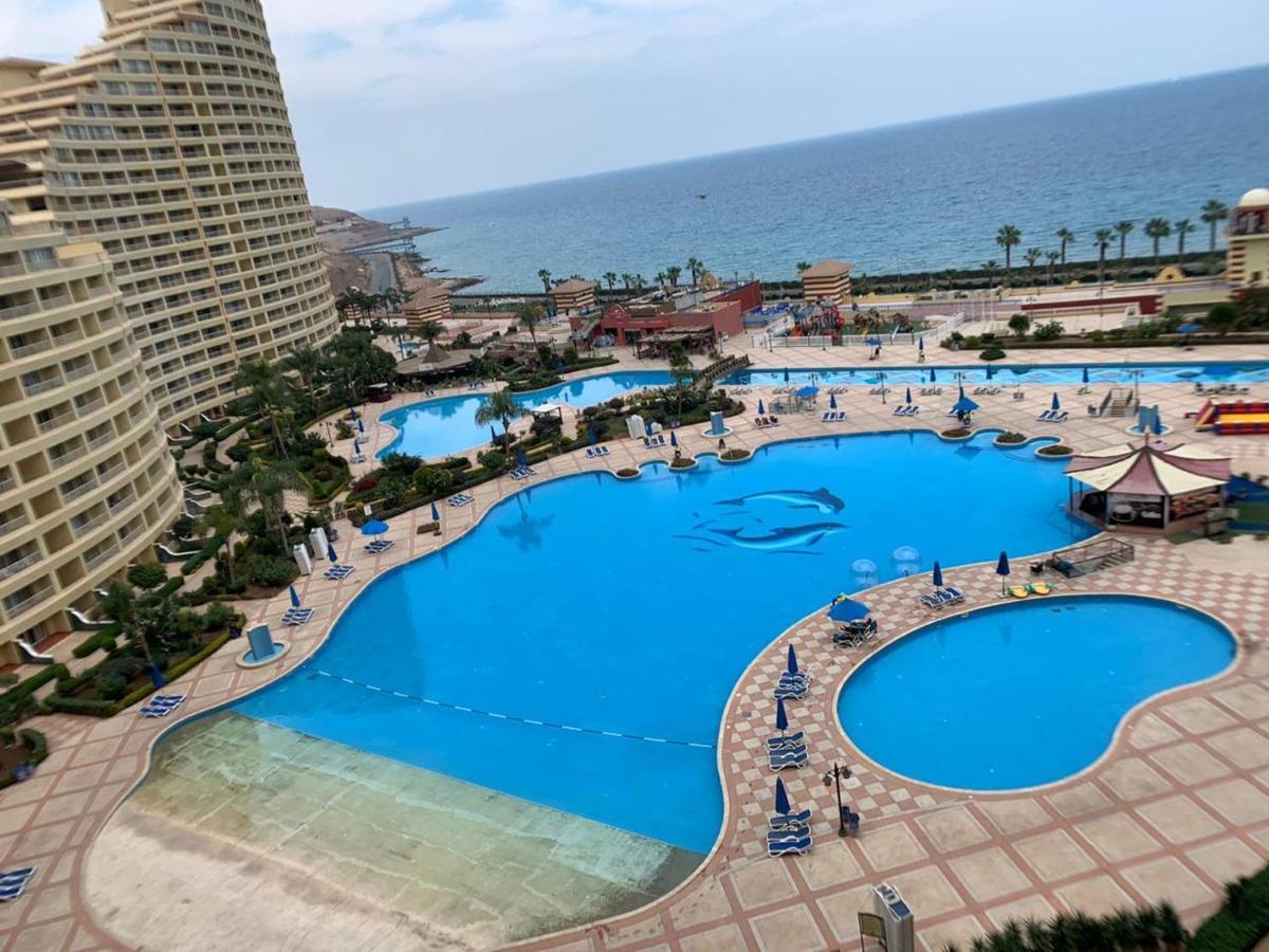 Porto Sokhna Pyramids Apartments With Sea View Families Only Ain Sukhna Exterior foto