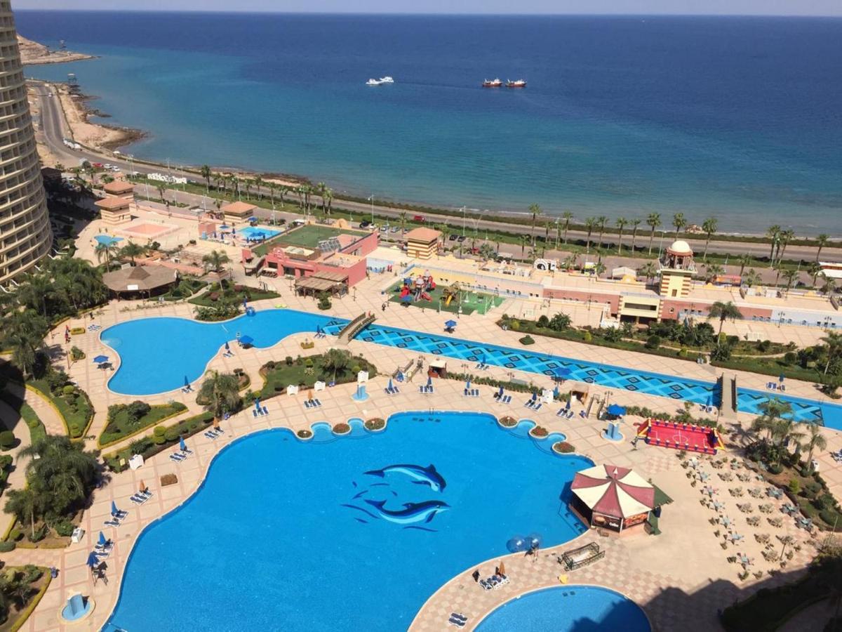 Porto Sokhna Pyramids Apartments With Sea View Families Only Ain Sukhna Exterior foto